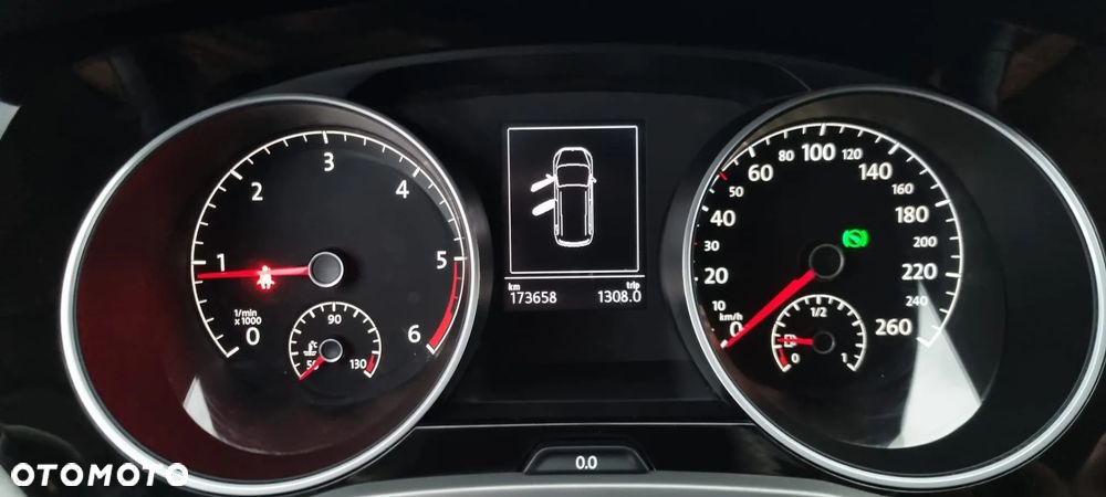 Volkswagen Touran 1.6 TDI SCR (BlueMotion Technology) DSG Comfortline - 14