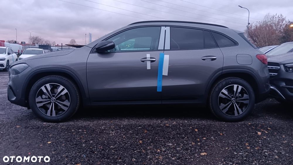 Mercedes-Benz GLA 200 mHEV Progressive 7G-DCT - 3