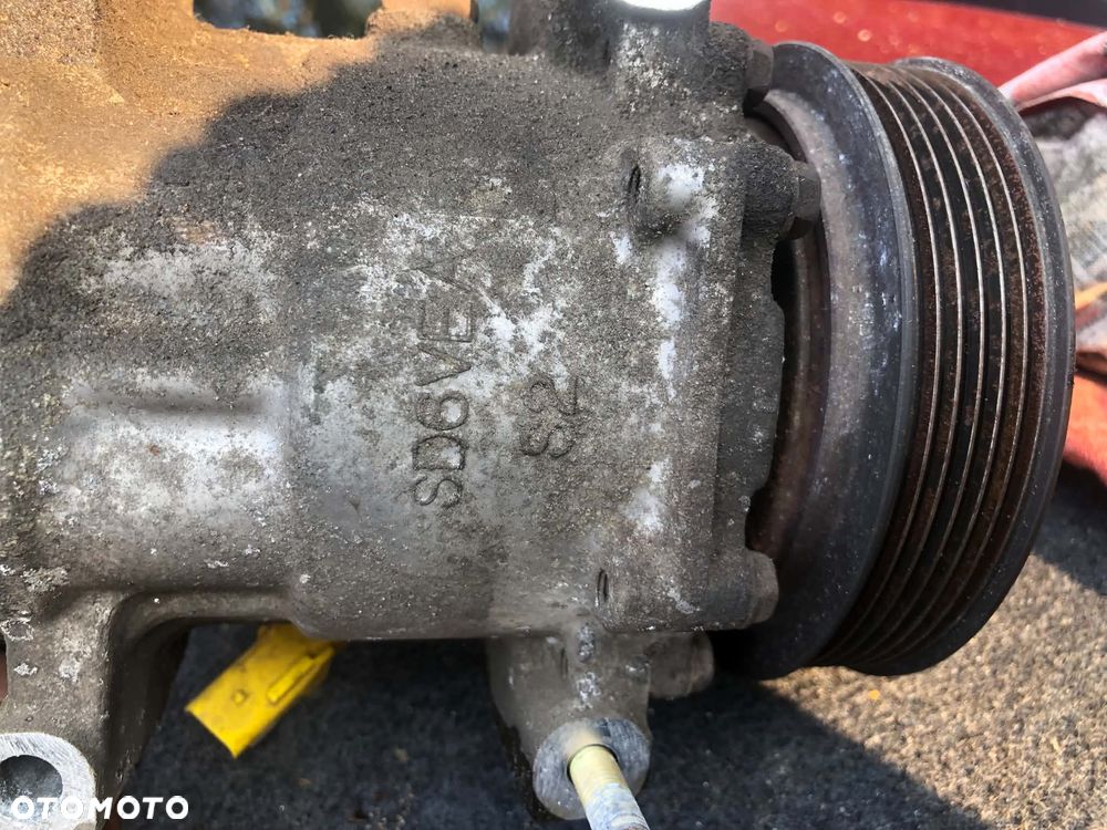 Osprzęt silnika - 1.6 16v  NFU - Peugeot, Citroen - ALTERNATOR, ROZRUSZNIK, SPRĘŻARKA KLIM, PRZEPUSTNICA, CEWKA ZAPŁONOWA - 8