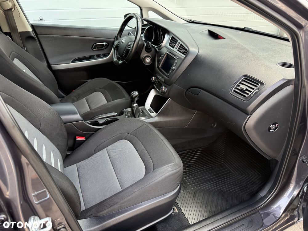 Kia Ceed - 30