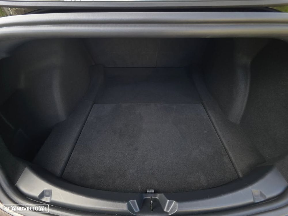 Tesla Model 3 Long Range AWD Dual Motor Performance - 9