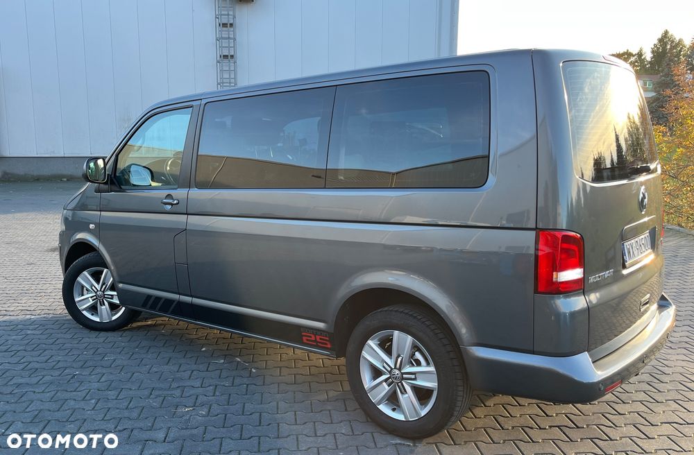 Volkswagen Multivan - 1