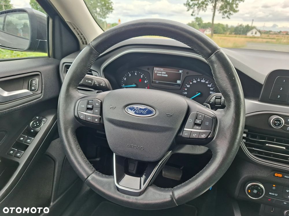 Ford Focus 1.0 EcoBoost Trend Edition - 17