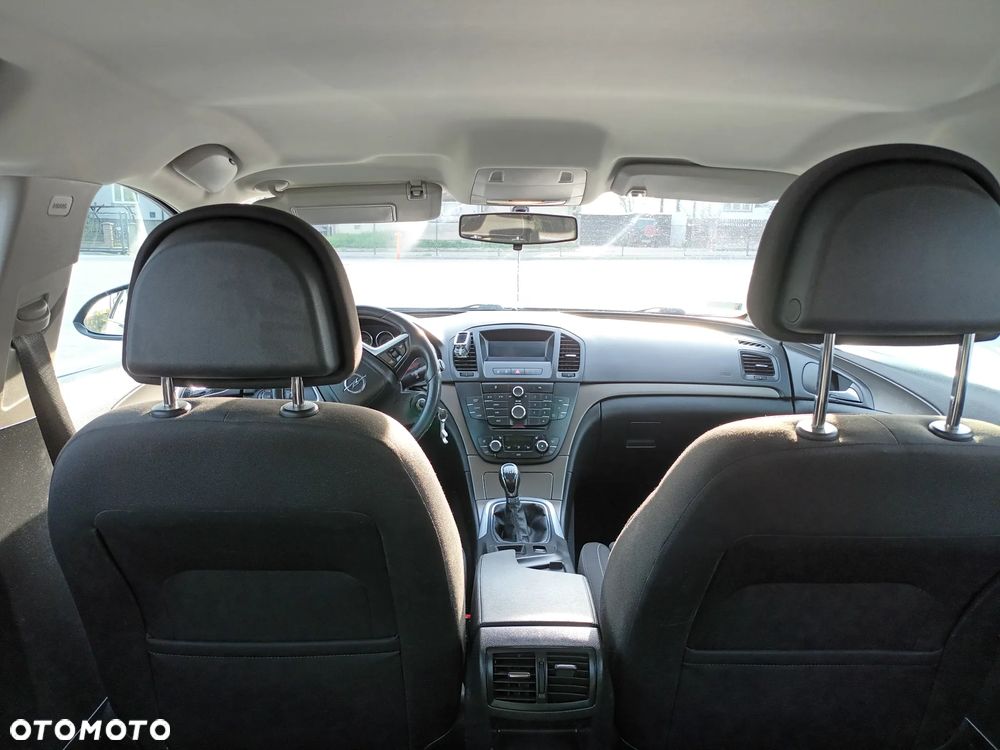 Opel Insignia 2.0 CDTI - 10