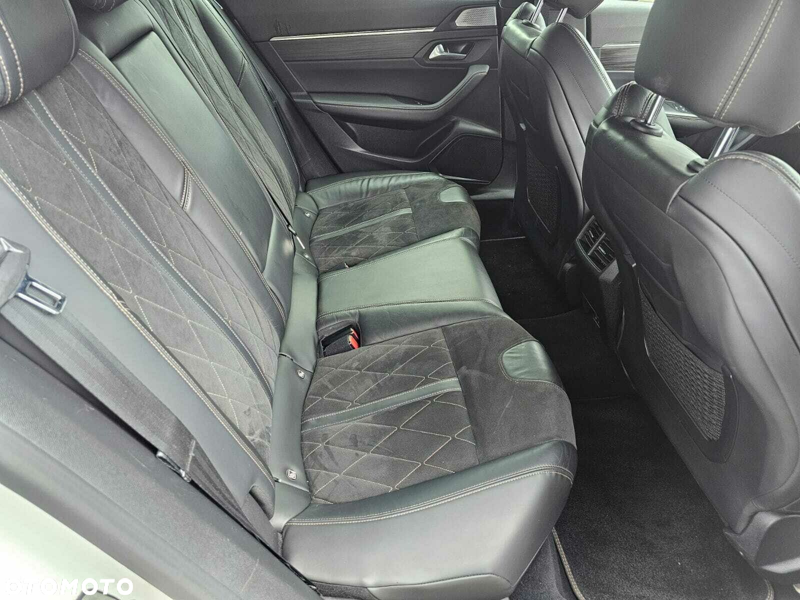 Peugeot 508 1.6 PureTech GT S&S EAT8 - 12