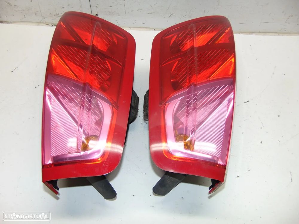 Fiat Grand Punto farolins - 4