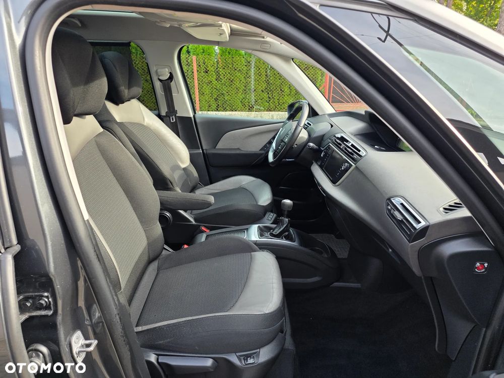 Citroën C4 Grand Picasso 1.6 e-HDi Exclusive - 17