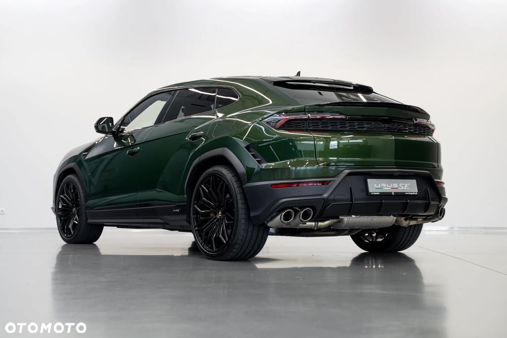 Lamborghini Urus - 5
