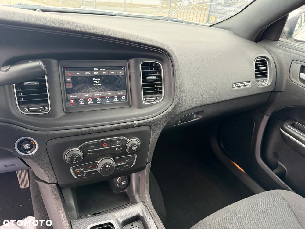 Dodge Charger 5.7 R/T - 17