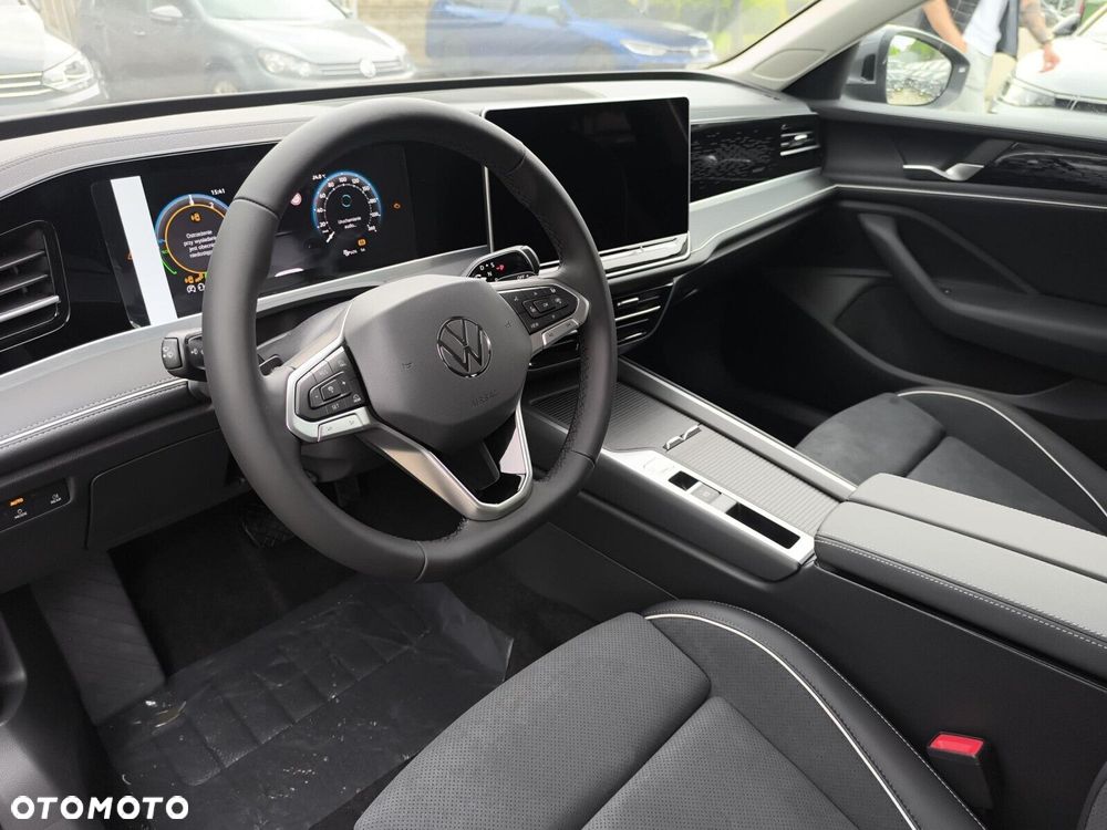 Volkswagen Passat - 9