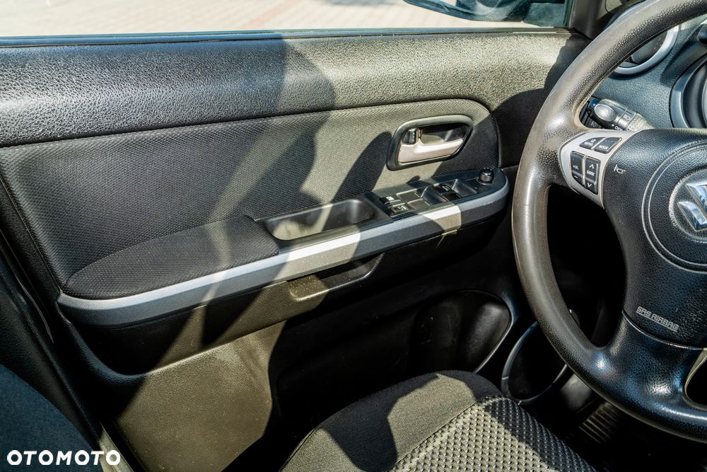 Suzuki Grand Vitara 1.9 DDiS - 9
