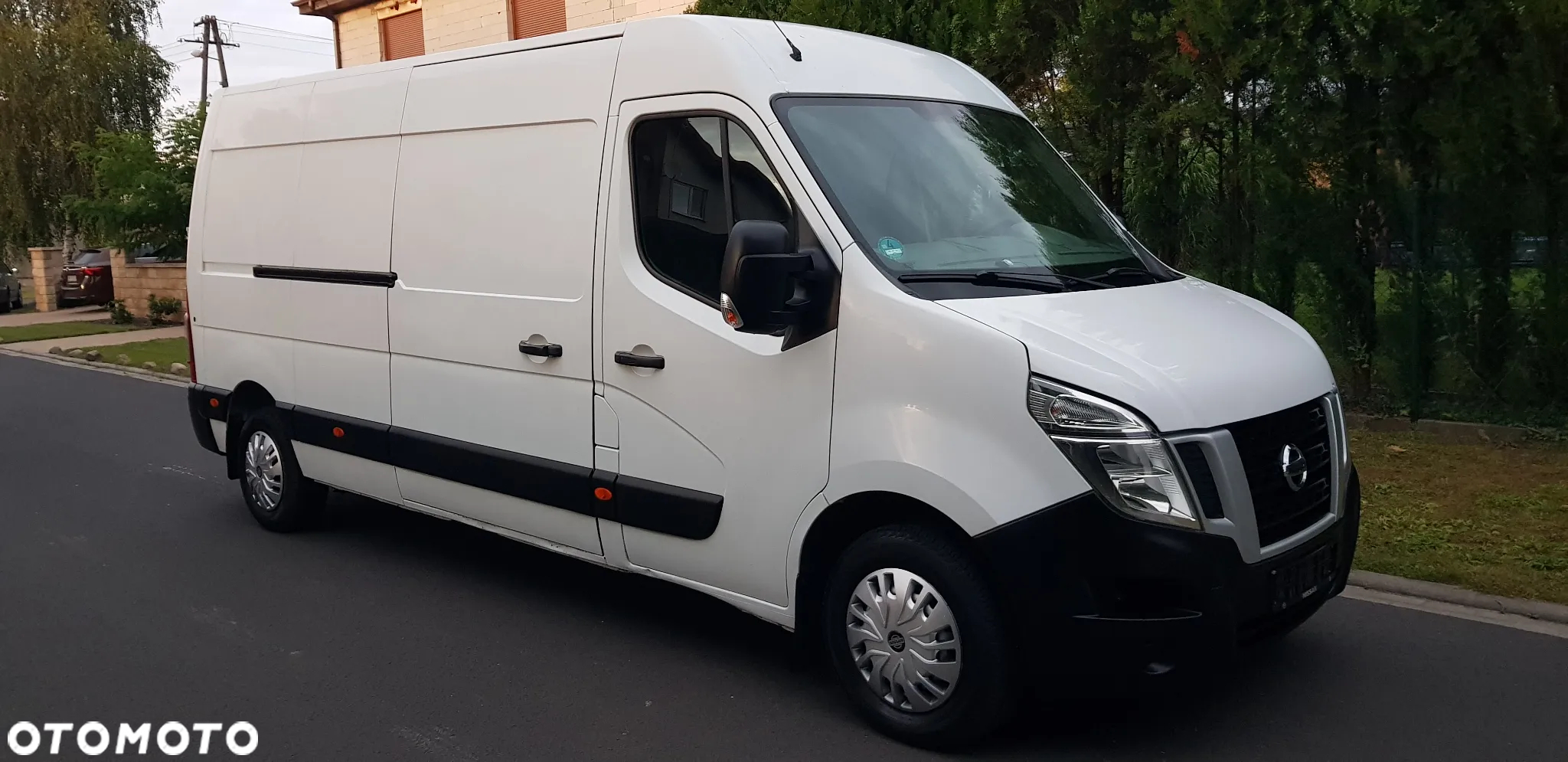 Nissan NV 400 - 6