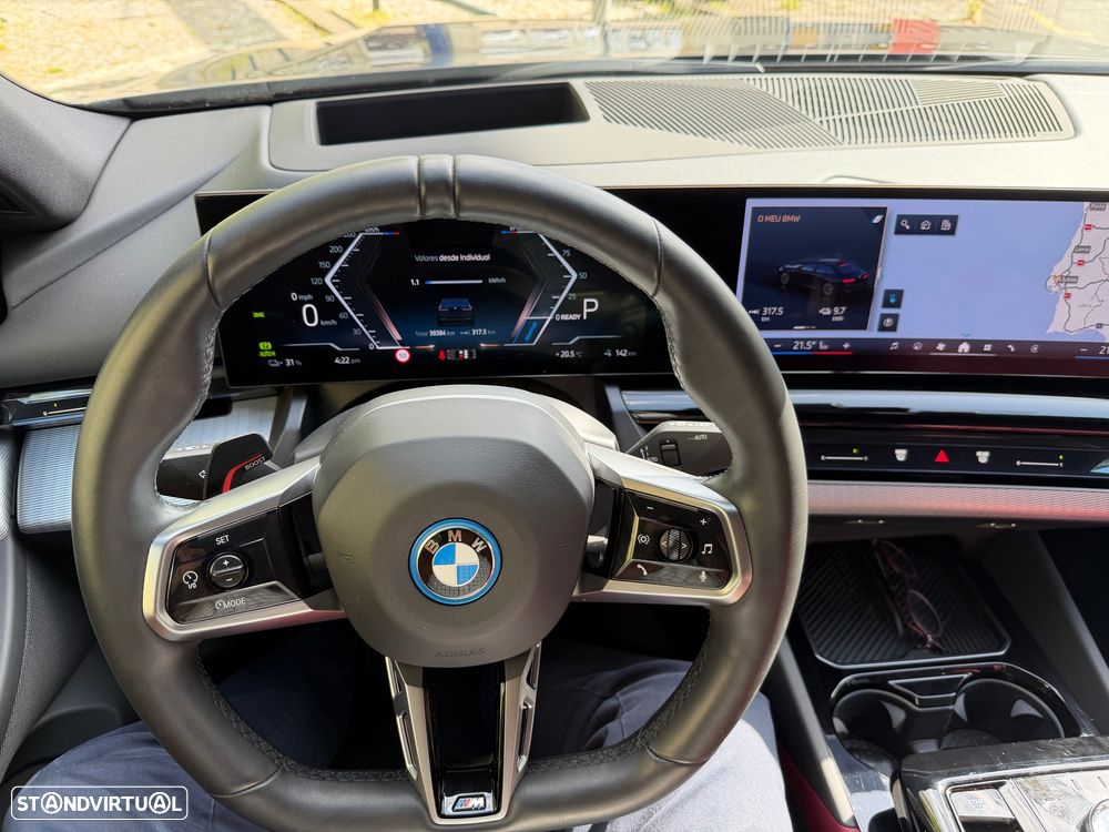 BMW i5 - 2