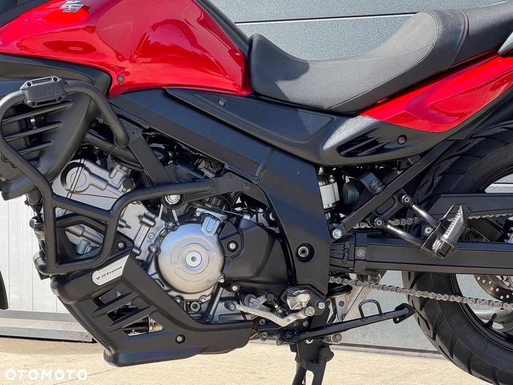 Suzuki V-STROM - 32