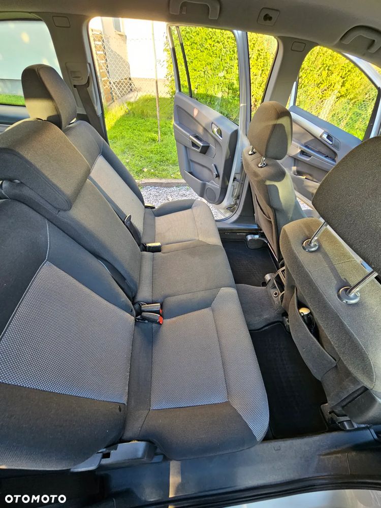Opel Zafira 1.7 CDTI - 19