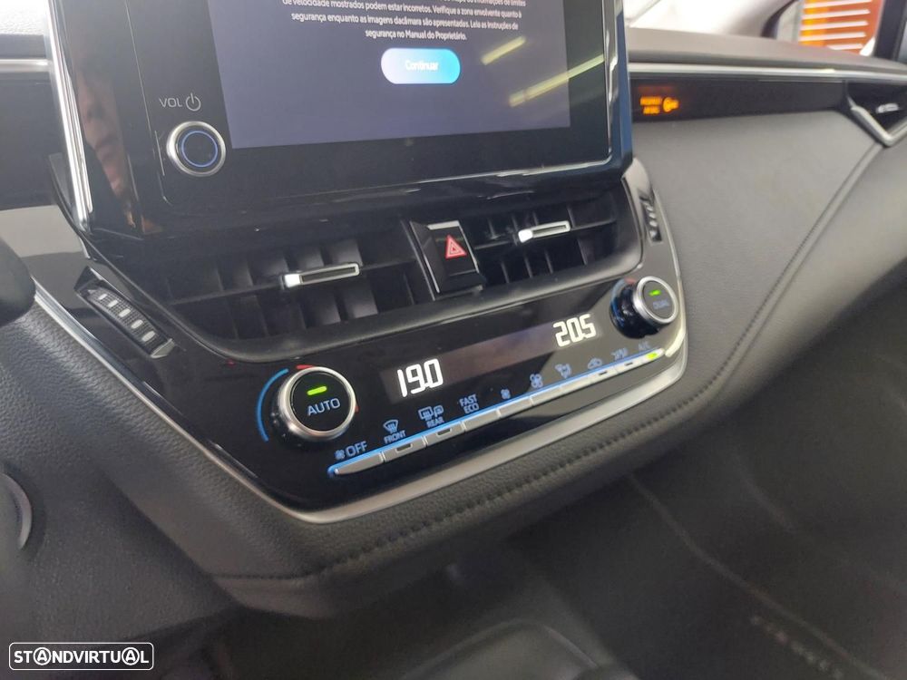 Toyota Corolla SD 1.8 Hybrid Exclusive - 34