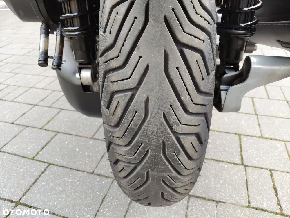 Yamaha X-max - 21