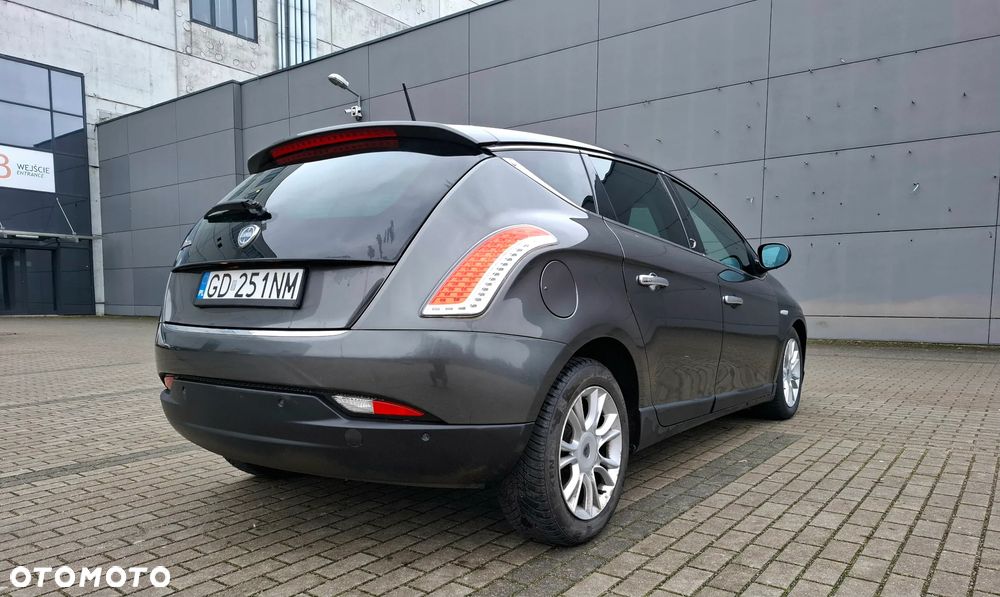 Lancia Delta - 13