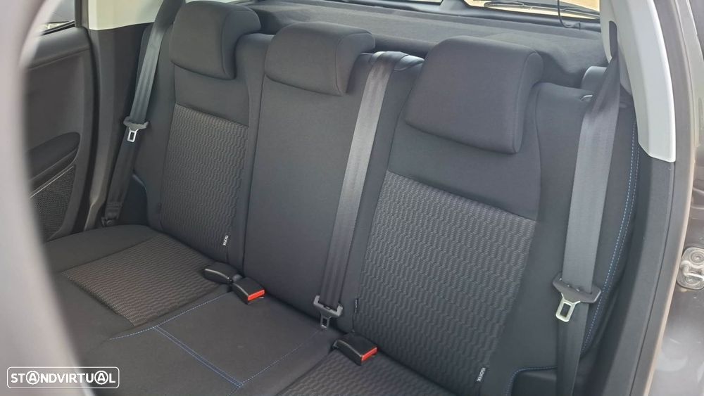 Peugeot 208 1.2 PureTech Signature - 13