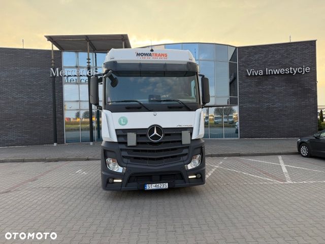 Mercedes-Benz 1845 - 1