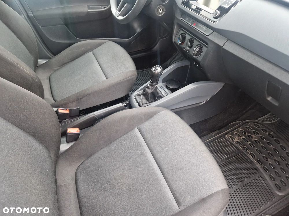 Skoda Fabia 1.0 Ambition - 10