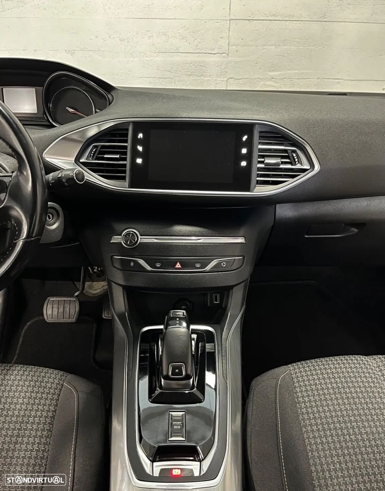 Renault Mégane 1.5 dCi L. Dynamique A. - 1