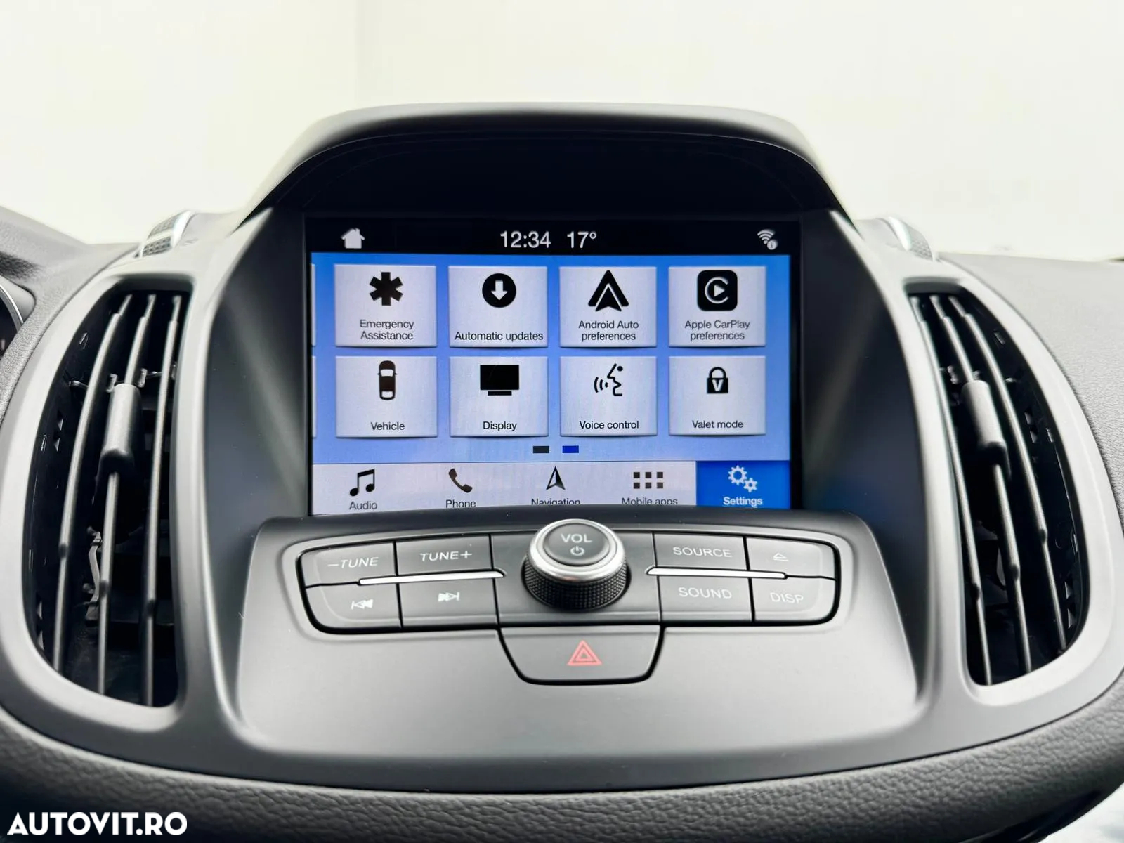 Ford Kuga 2.0 TDCi 4WD Powershift ST-Line - 38