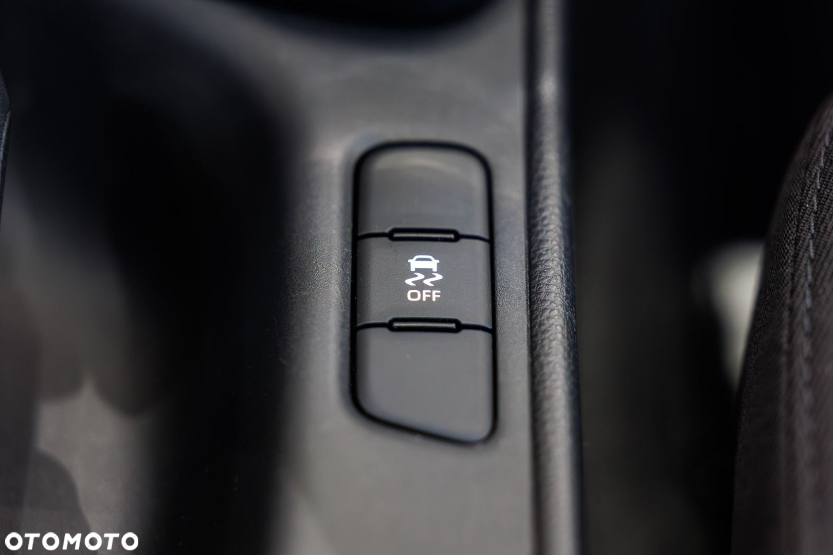 Toyota Yaris - 32