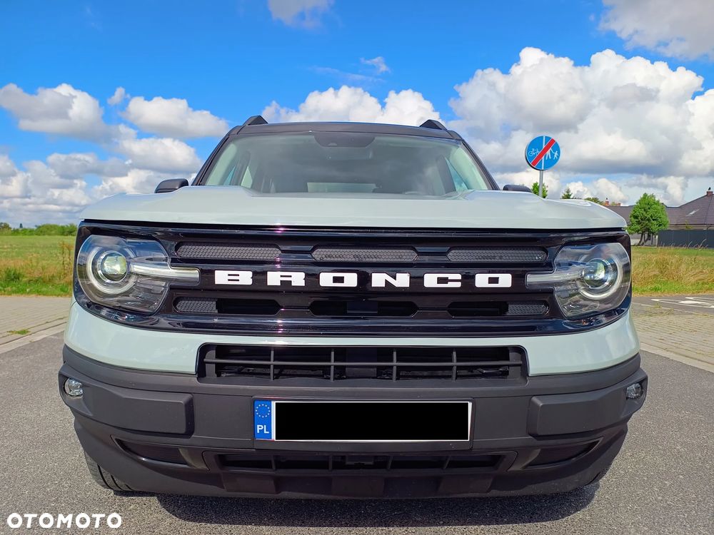 Ford Bronco - 11