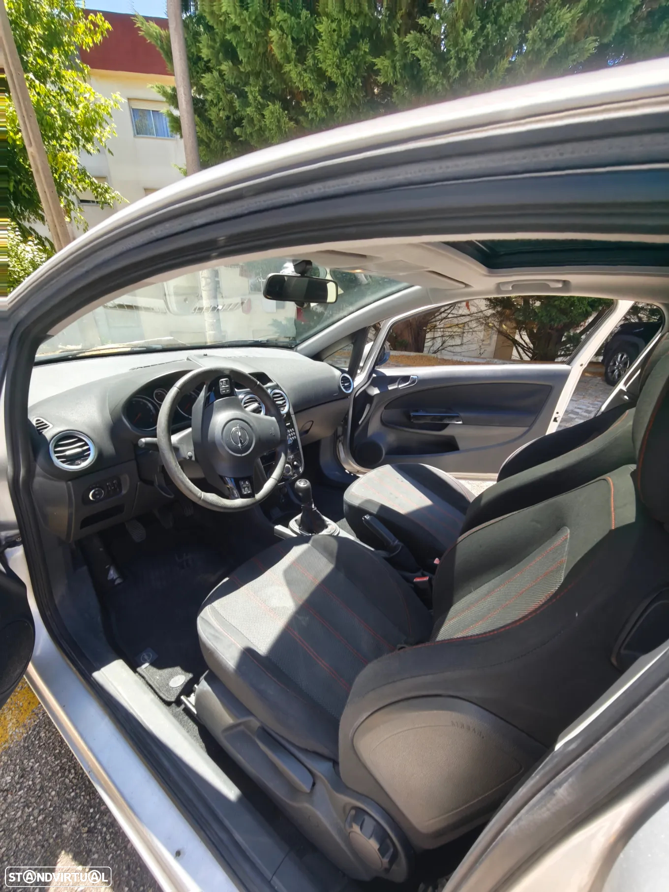 Opel Corsa 1.2 Street Edition - 4