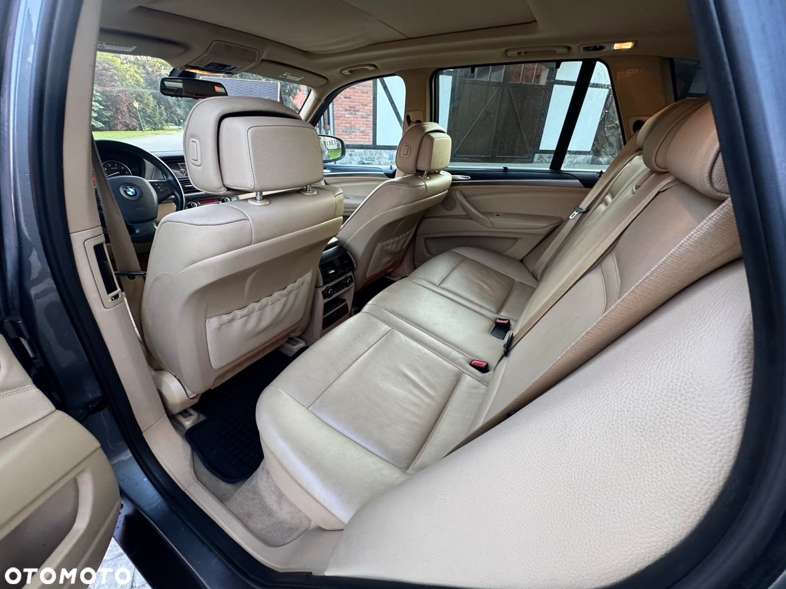 BMW X5 4.8i xDrive - 22