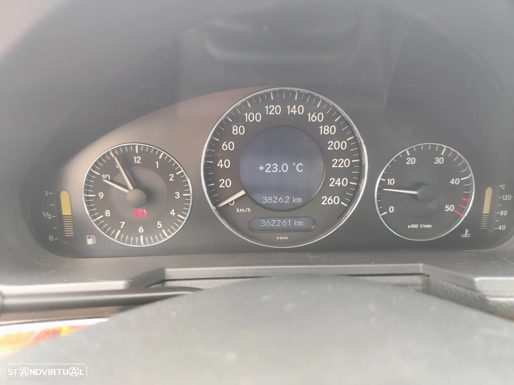 Mercedes-Benz E 220 CDi Elegance - 16