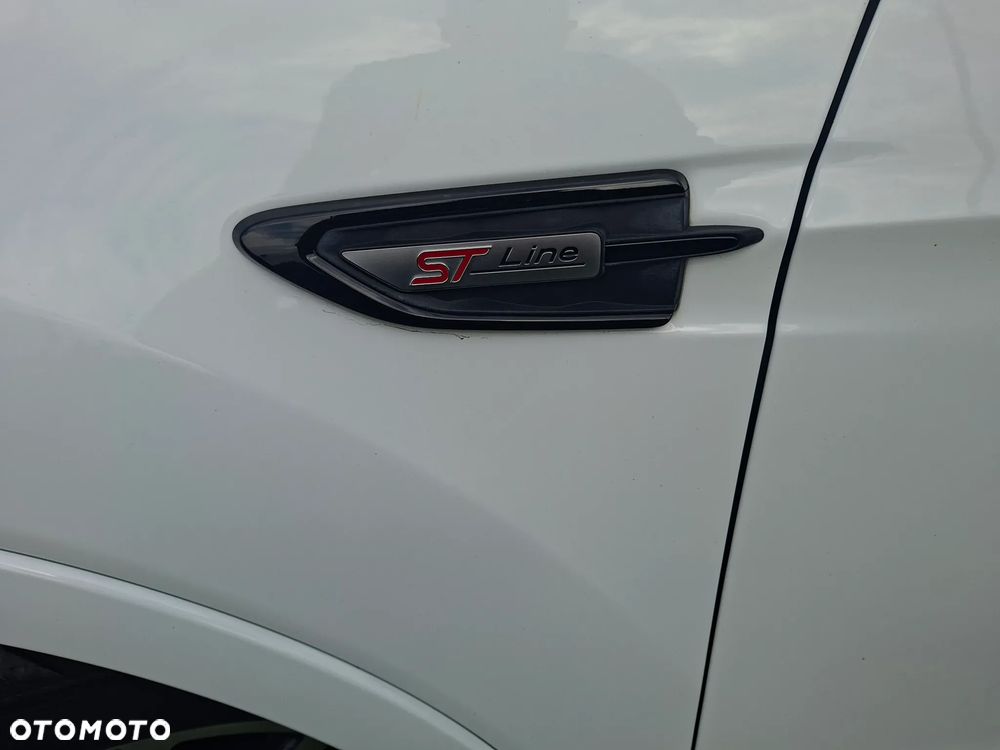 Ford Kuga - 34