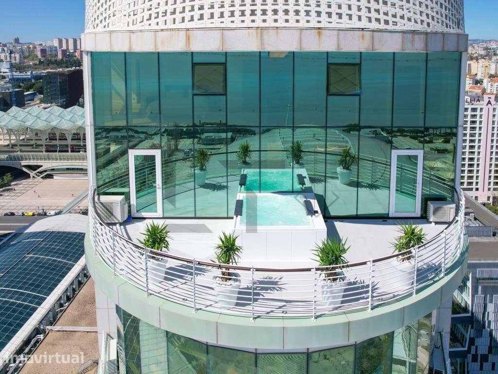 Apartamento Penthouse T3 Duplex com Vista Total de Rio para Venda, ... - Grande imagem: 2/57