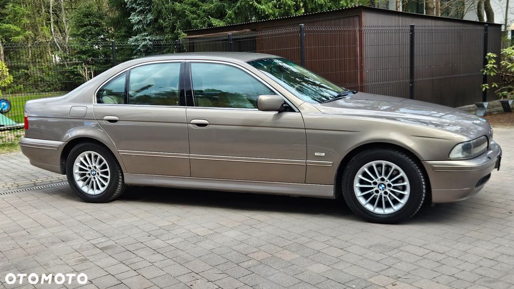 BMW Seria 5 - 36
