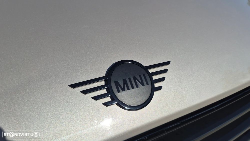 MINI Countryman Cooper D Premium First Classic Auto - 4