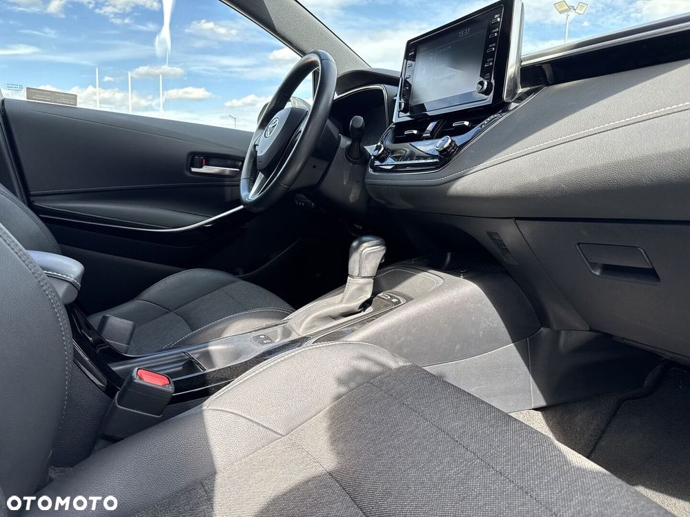 Toyota Corolla 1.8 Hybrid Comfort - 10