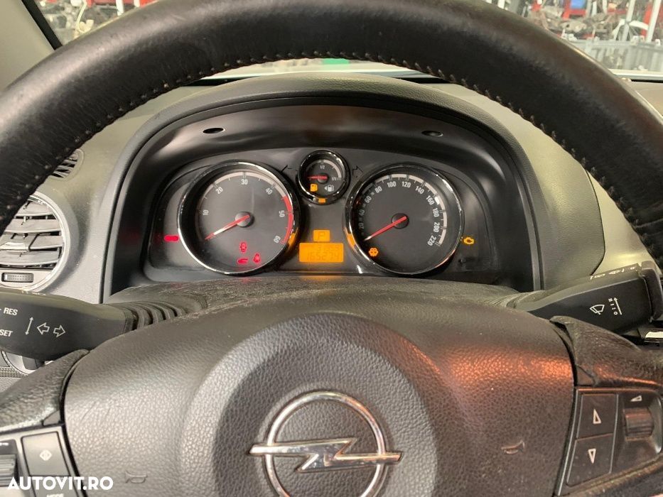 Dezmembrez Opel Antara ,2.0 CDTI ,an 2007 - 5