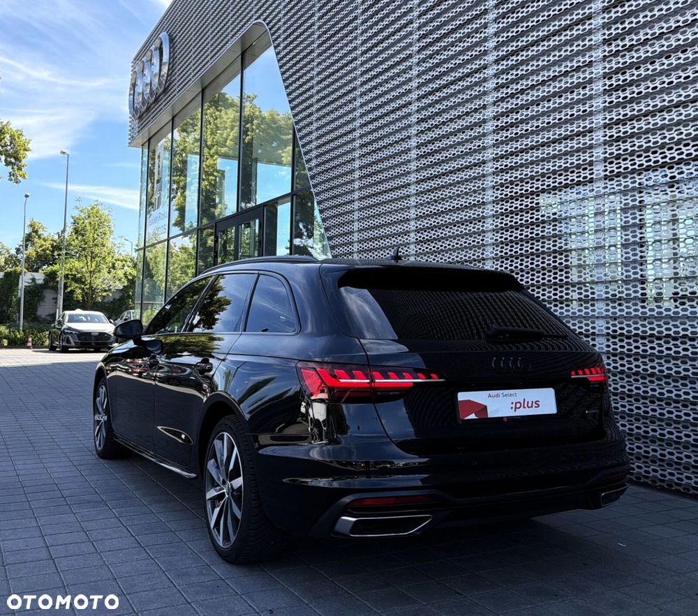 Audi A4 Avant 40 TDI Quattro S tronic - 36