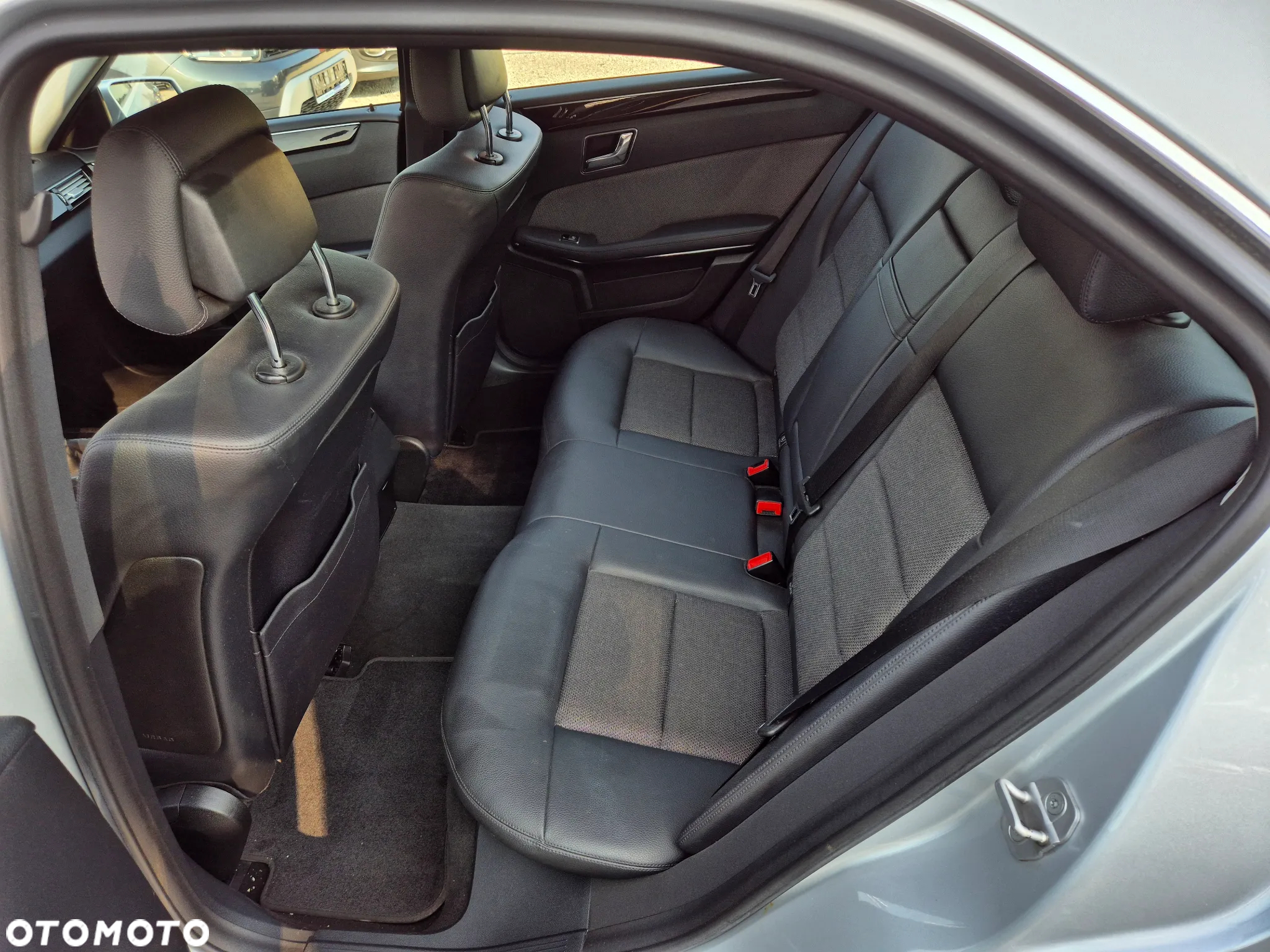 Mercedes-Benz Klasa E 200 CDI Avantgarde - 24
