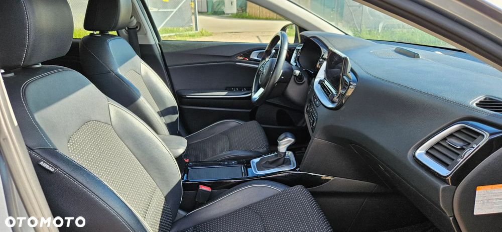 Kia XCeed 1.6 GDI DCT6 OPF PLATINUM - 27