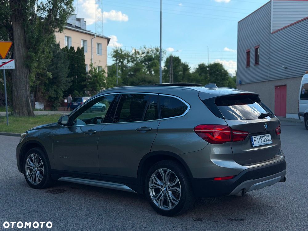 BMW X1 xDrive28i Sport Line - 8