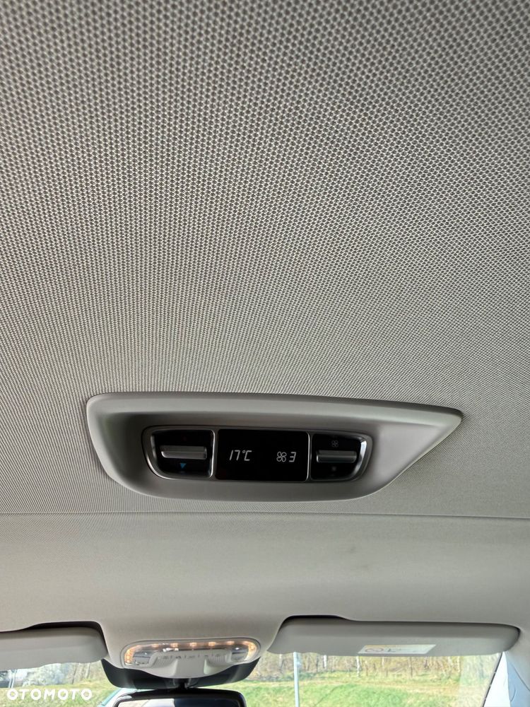 Mercedes-Benz Klasa V 300 d Extralang 9G-TRONIC - 36