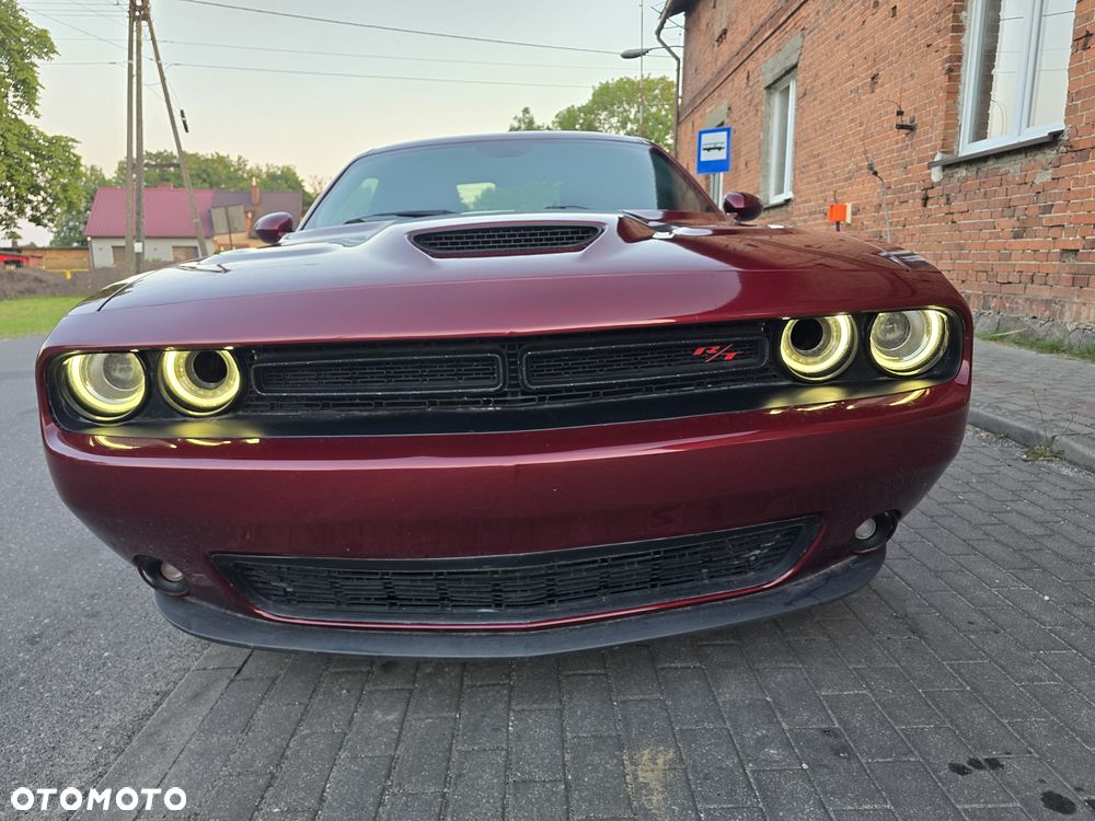 Dodge Challenger - 5