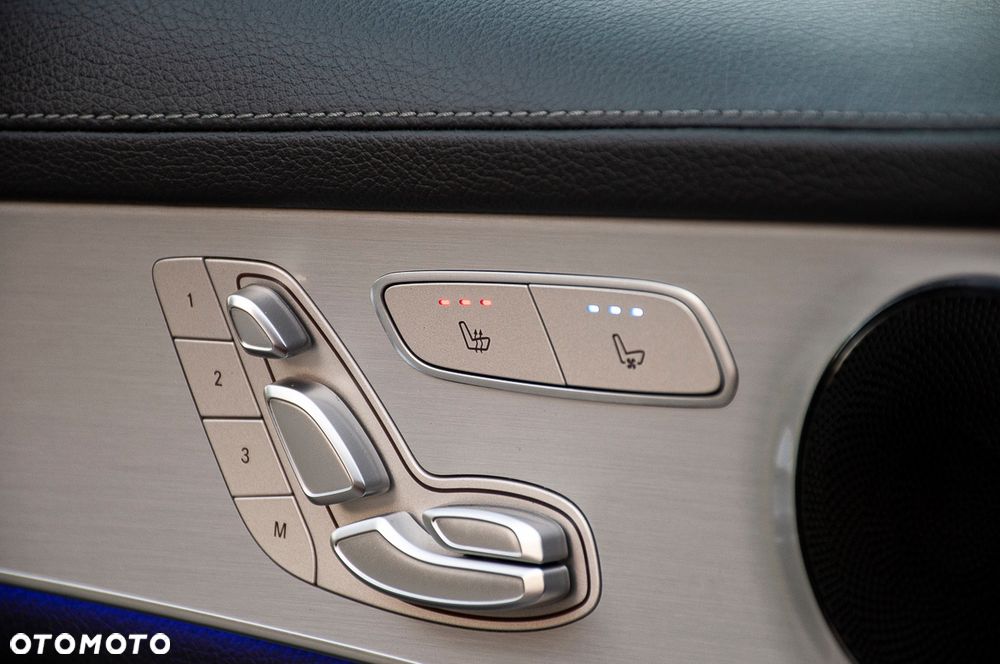 Mercedes-Benz GLC 300 de 4Matic 9G-TRONIC AMG Line Plus - 25