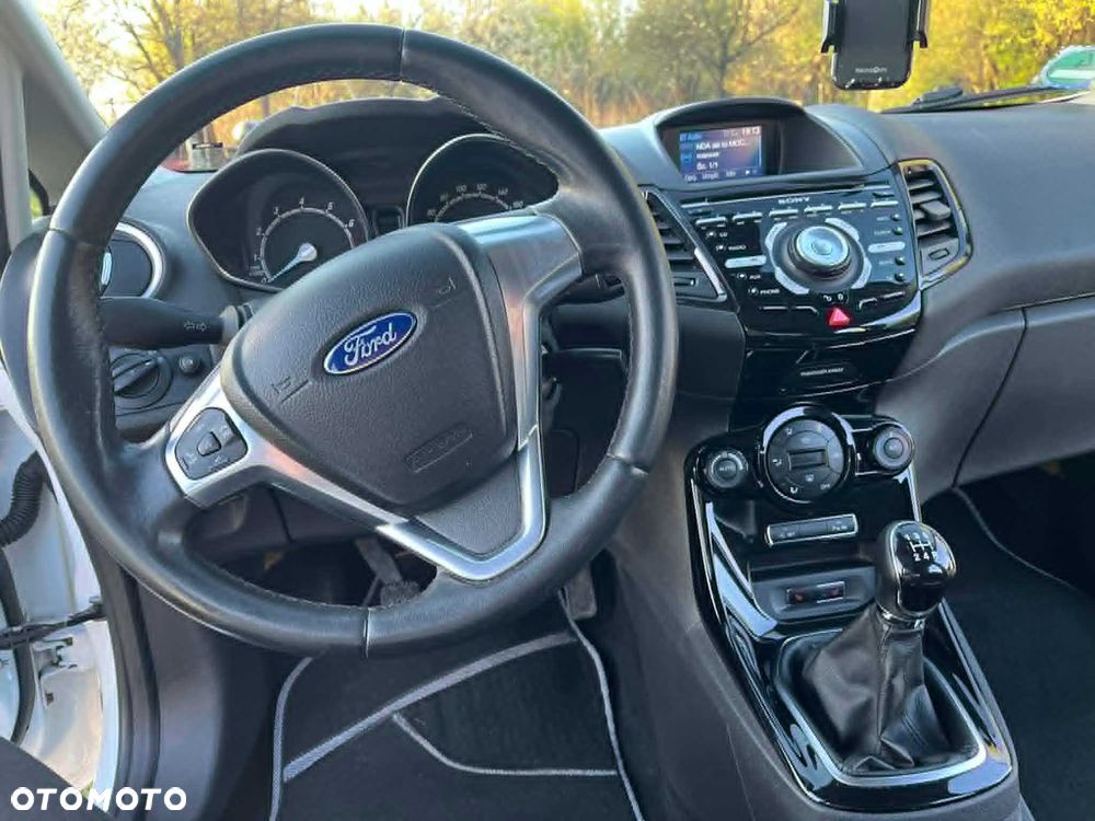 Ford Fiesta - 7