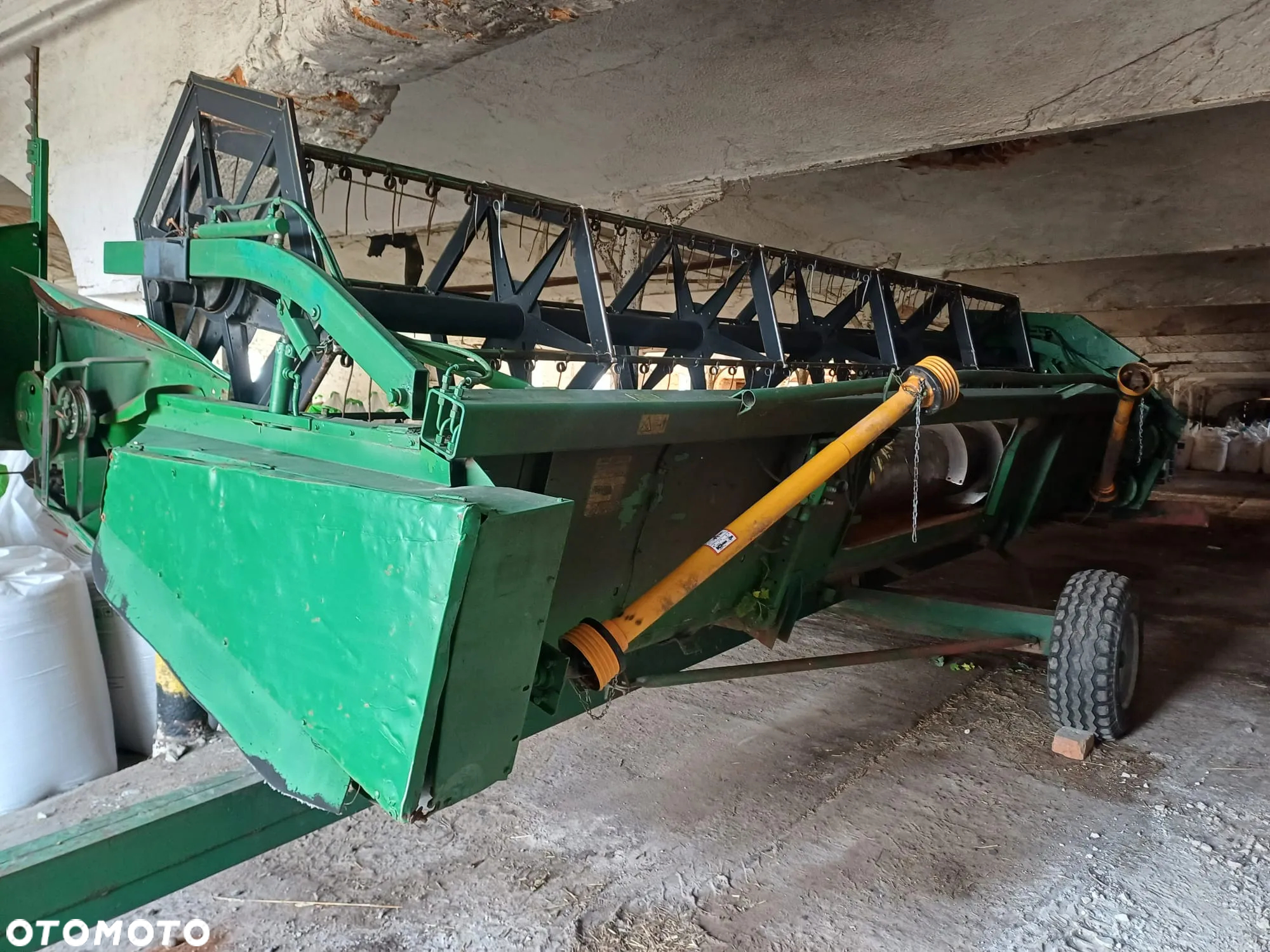John Deere 2266 - 11