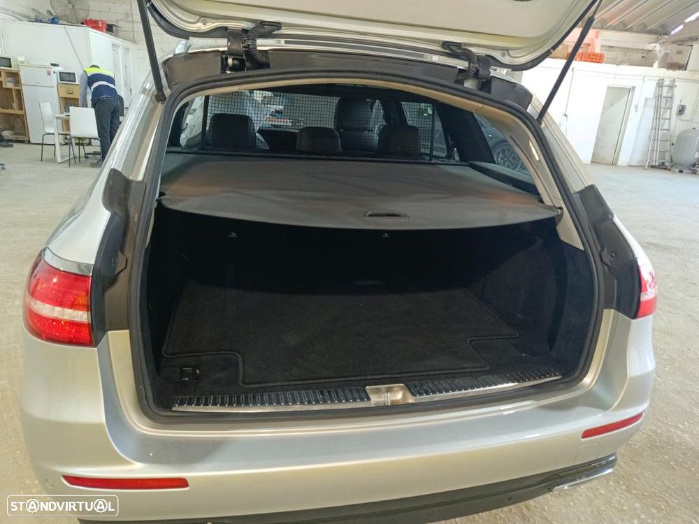Mercedes-Benz E 220 d Avantgarde - 11