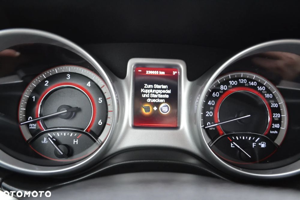 Fiat Freemont 2.0 Multijet Urban - 23