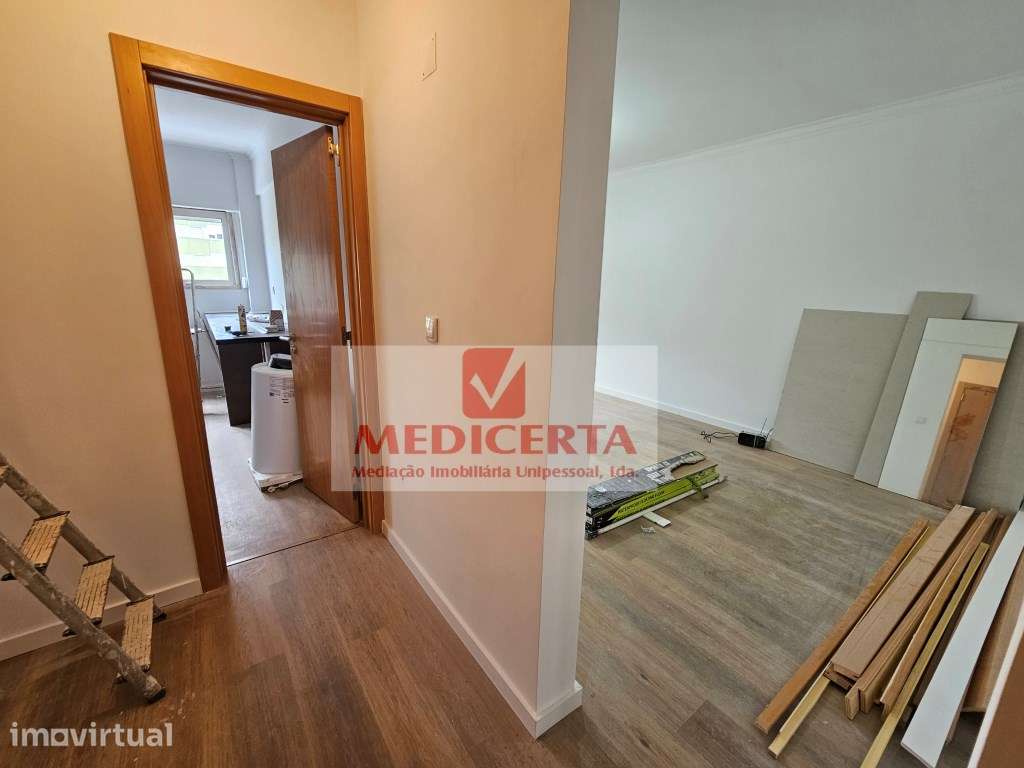 Amadora - Quinta do Borel - T3 Remodelado - Grande imagem: 3/16